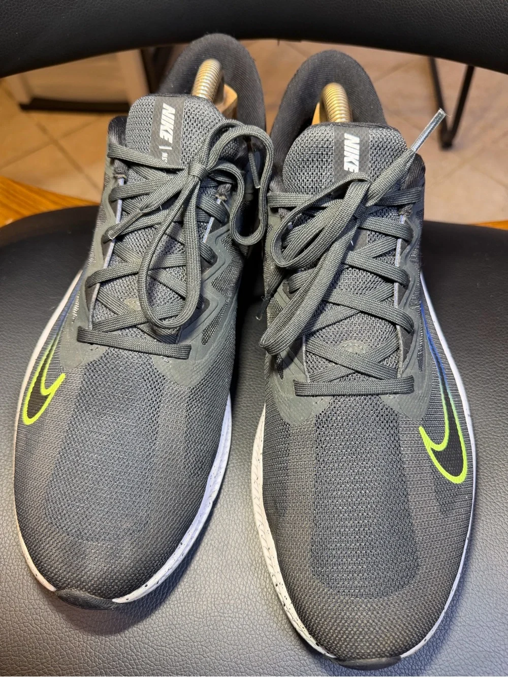 Nike Quest 3 Athletic Running Shoes Black/Blue/Volt DH0203-001 Men’s Size 11.5